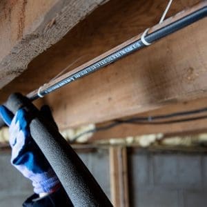 External heat trace cable on pipe with insulation